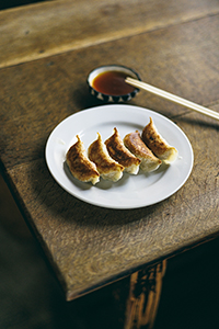 『いま最高の酒場と焼酎』(朝日新聞出版)