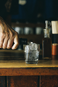 『いま最高の酒場と焼酎』(朝日新聞出版)